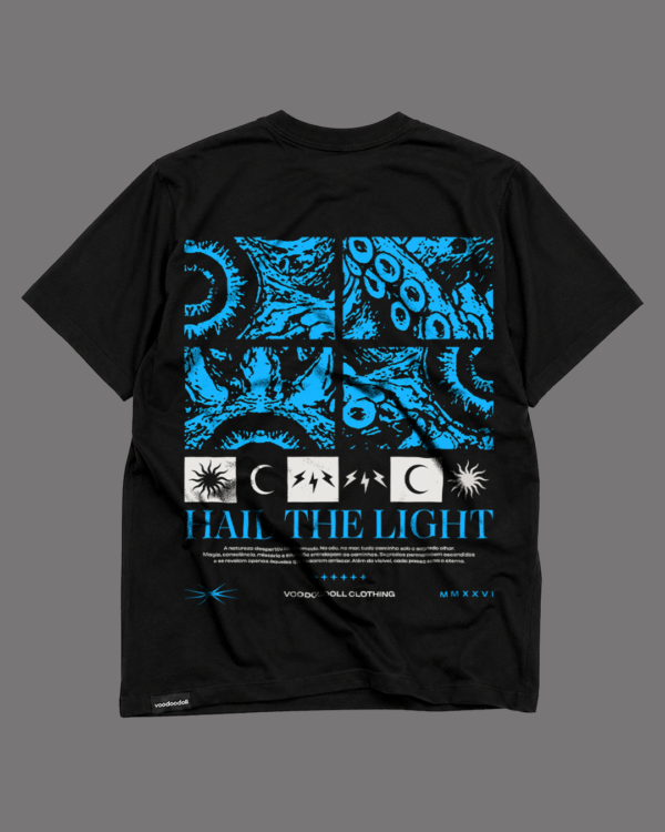Camiseta Oversized Preta Hail The Light